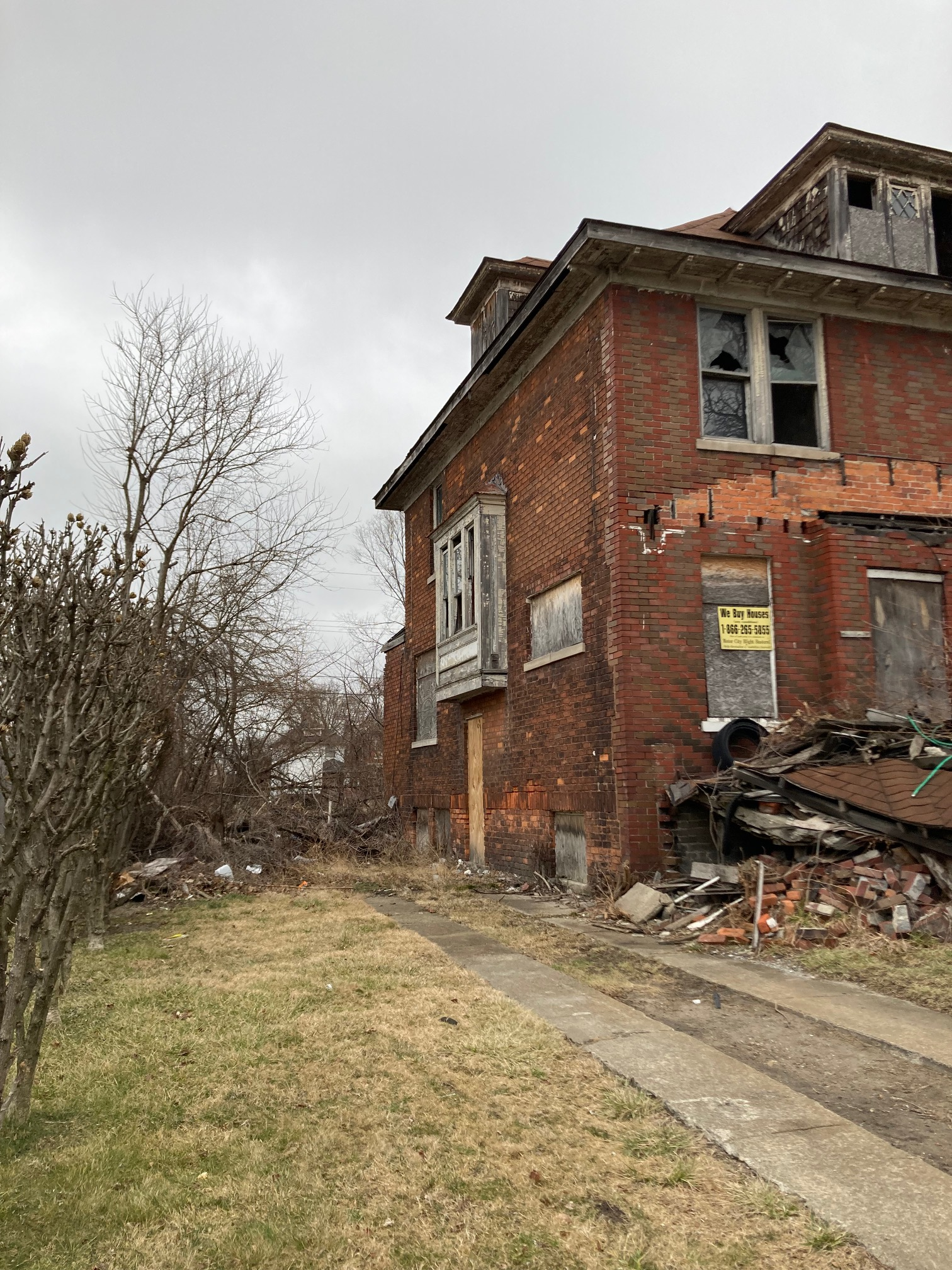 218 W Grand photo