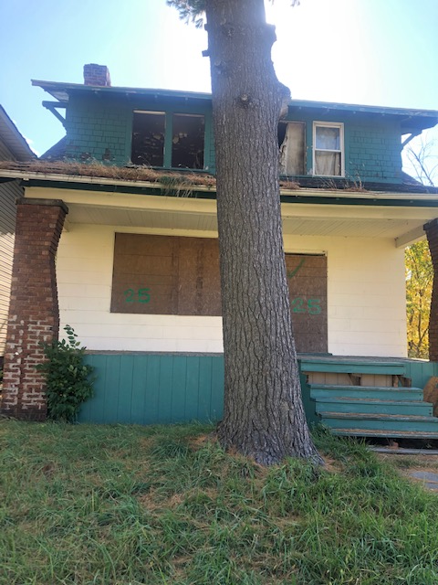 25 PORTAGE