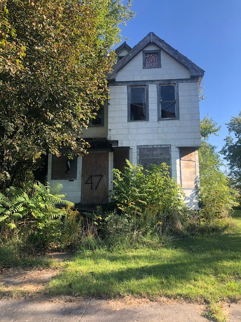 47 W GRAND